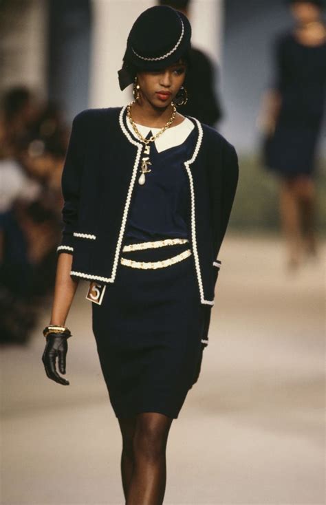 chanel trois piece kleding|Chanel fashion.